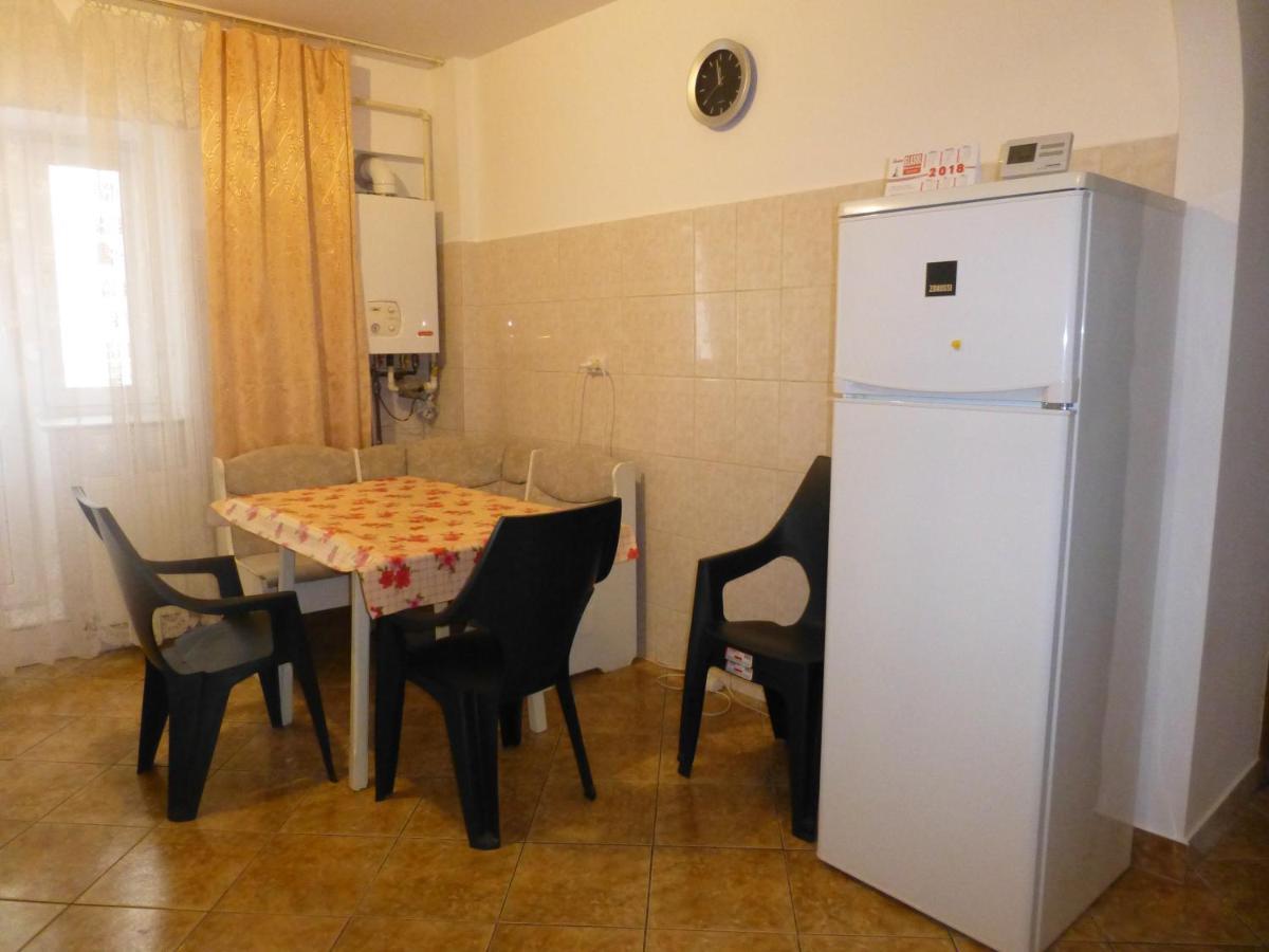 Apartament Zippi Republicii Rhbm Μπάια Μάρε Δωμάτιο φωτογραφία