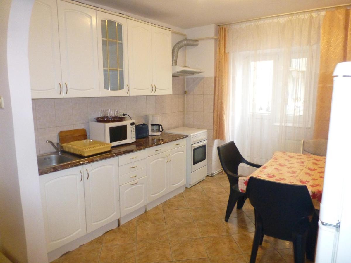 Apartament Zippi Republicii Rhbm Μπάια Μάρε Δωμάτιο φωτογραφία